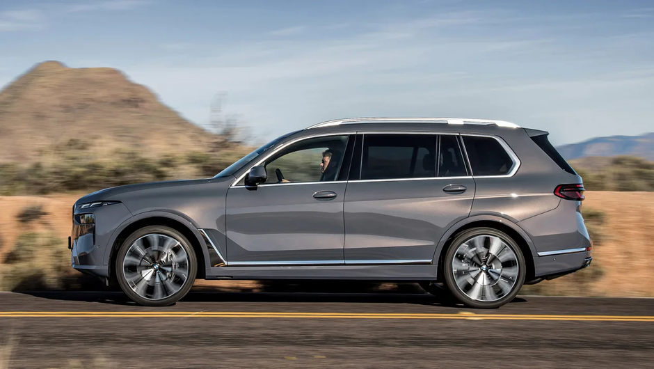 BMW X7 | Avtor: BMW