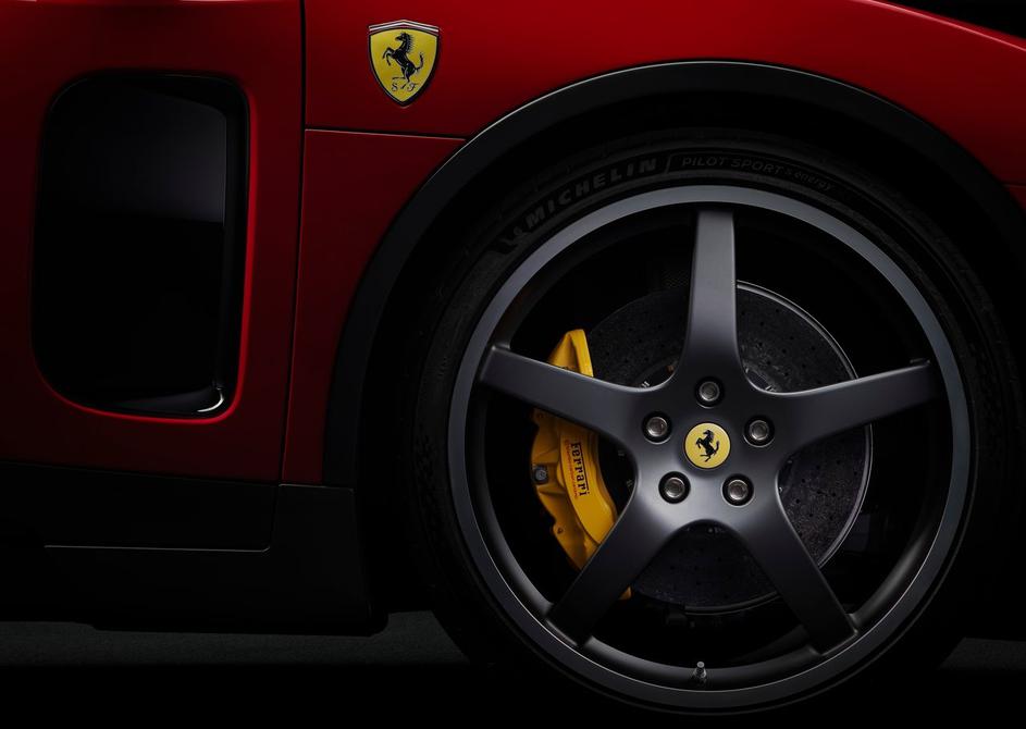 Ferrari luce