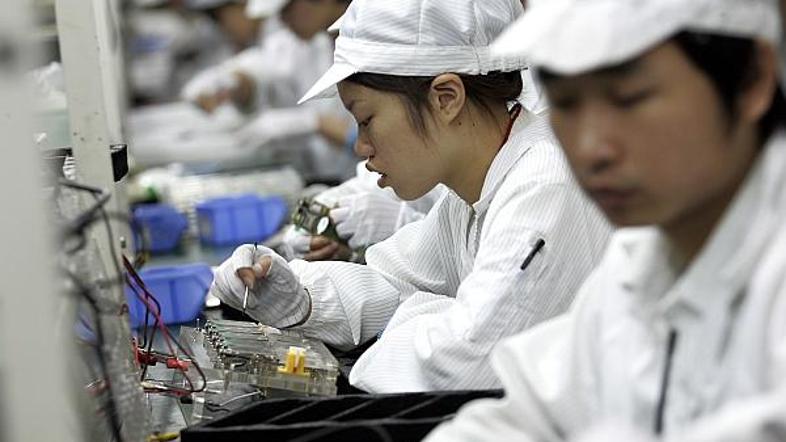 Foxconn za Apple na Kitajskem, kjer je delovna sila poceni, izdeluje iPhone in i