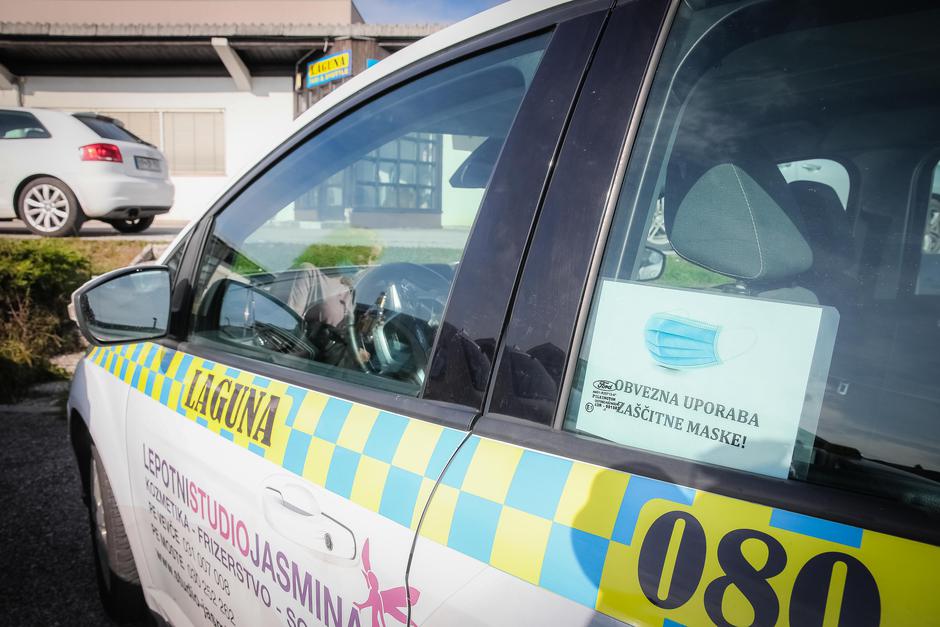 Taxi Laguna | Avtor: Saša Despot