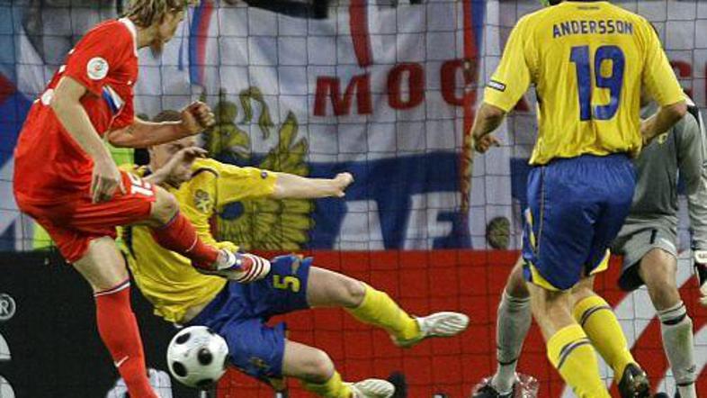 Roman Pavljičenko je zadel že v prvem polčasu.