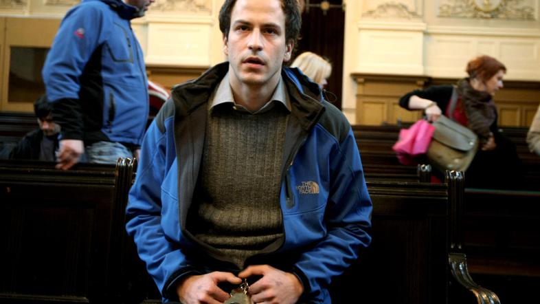 “Bil je neprišteven, zato ni kriv za dejanje, ki ga je storil. Treba ga je opros