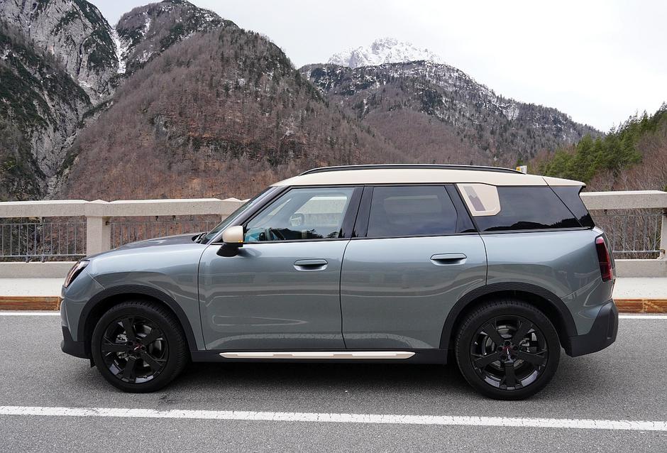 BMW X2 in mini countryman slovenska predstavitev | Avtor: Matija_Janežič