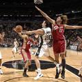 Cleveland je zaustavil San Antonio in se vsaj malce maščeval za lanski poraz v f