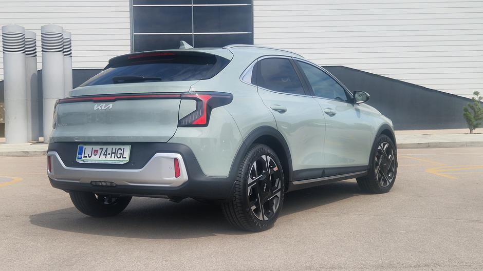 Prenovljena kia xceed | Avtor: Gregor Prebil