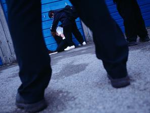 medvrstniško nasilje