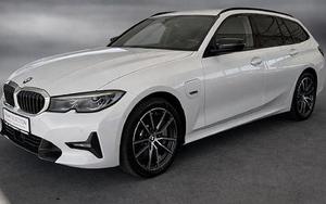 BMW serija 3 Touring: 330e  Sport Line 