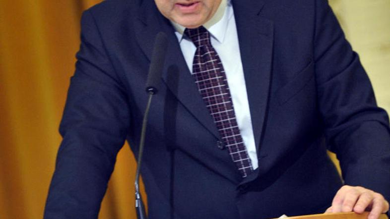 Sandi Sendelbah, vodja oddelka za finance in gospodarstvo, je moral glede rebala