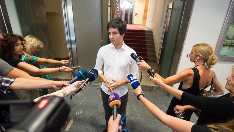 Luka Mesec, Levica, po sestanku predsednikov strank LMŠ, SD, SMC, SAB in DeSUS