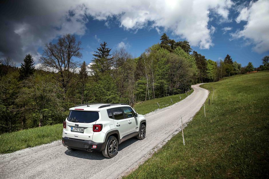 Jeep Renegade PHEV | Avtor: Saša Despot