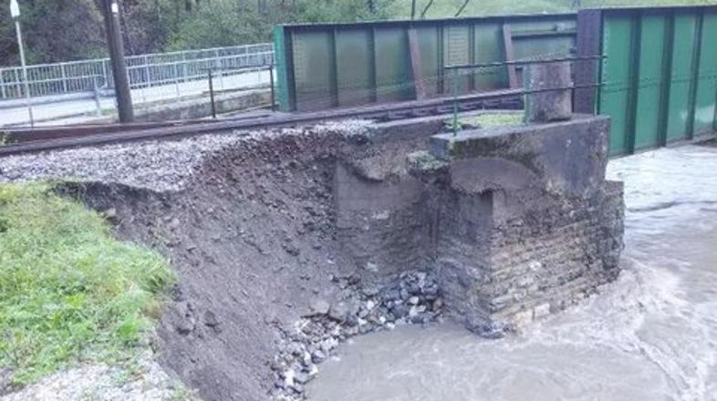 Posledice neurja v Baški grapi