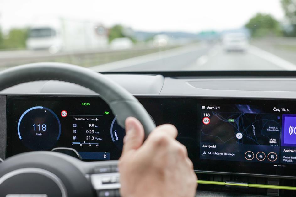 Inteligentni asistent za hitrost, asistenčni sistem, vožnja, omejitev hitrosti