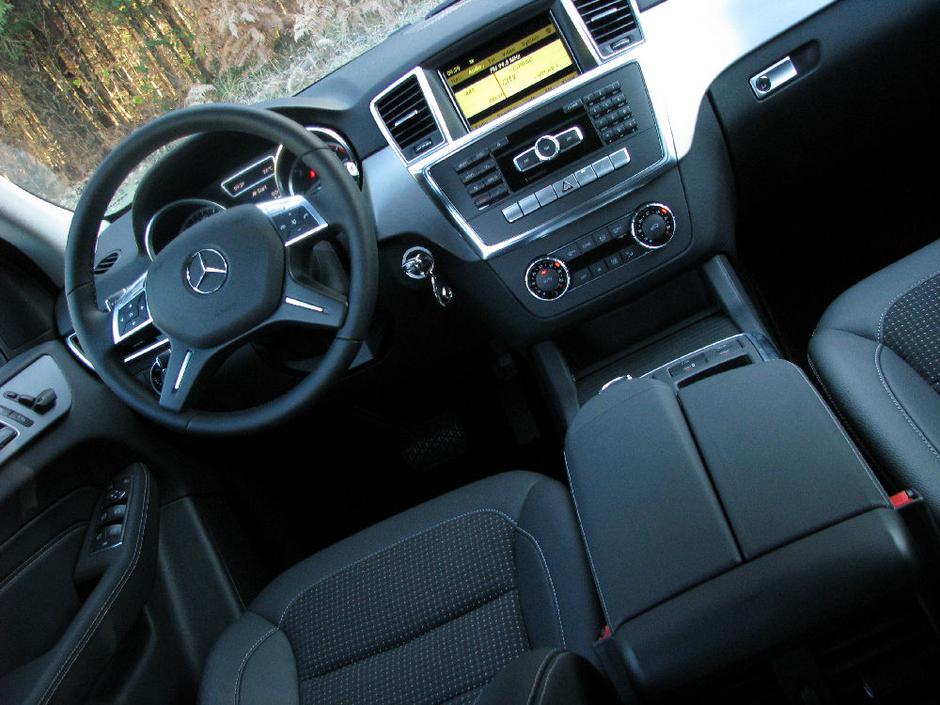 Mercedes-benz razred M | Avtor: Andrej Leban