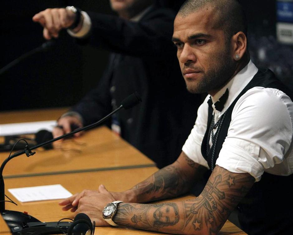 Alves Barcelona AC Milan Liga prvakov | Avtor: EPA