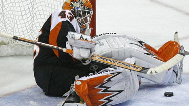 Martin Biron je svojemu moštvu pomagal z 32 obrambami.