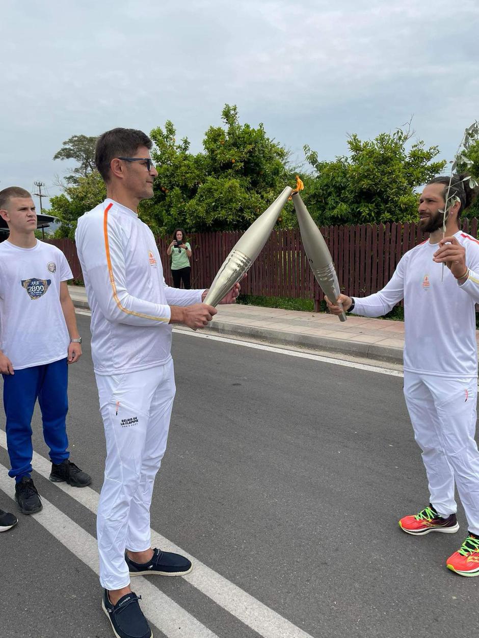 Kranjski župan Matjaž Rakovec med prvimi nosilci olimpijske bakle | Avtor: Arhiv Mestne občine Kranj