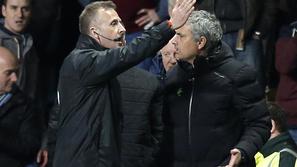 Mourinho Aston Villa Chelsea Premier League Anglija liga prvenstvo Moss