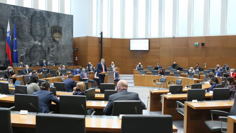 poslanci državni zbor