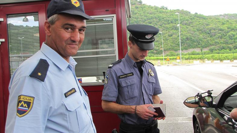 Slovenija 01.07.13, meja s Hrvasko, vstop Hrvaske v EU, Hrvaska, mejni prehod, S