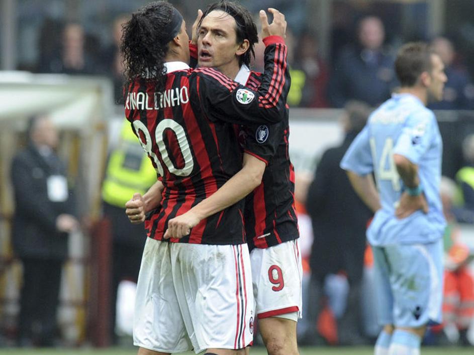 Filippo Inzaghi in Ronaldinho sta rešila Milan. (Foto: Reuters)