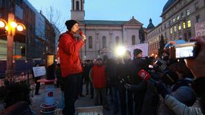 Ivan Pernar ob začetku shoda. (Foto: Željko Lukunić/Pixsell)