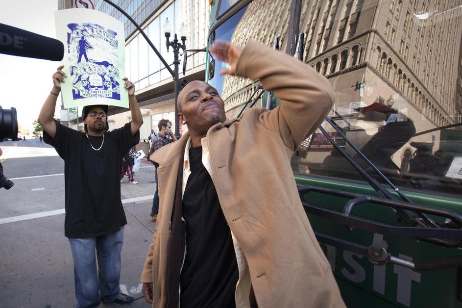 STRELJANJE, POLICIJA, POSTAJA, Oscar Grant, Johannes Mehserle