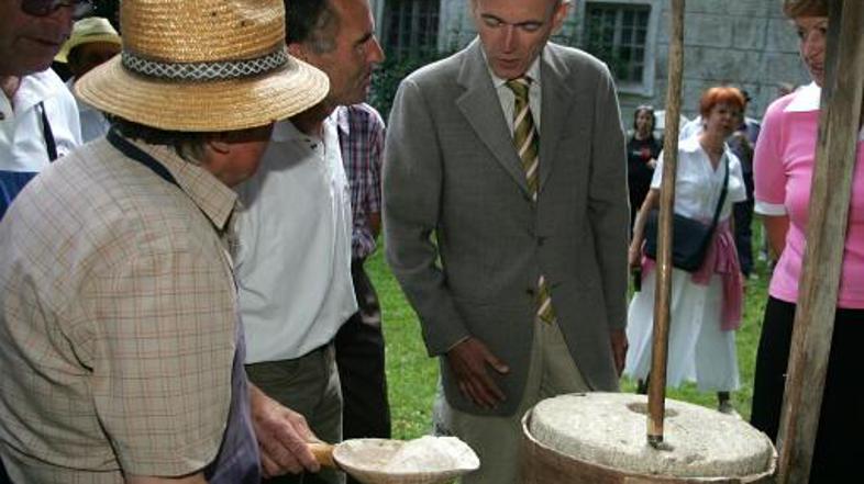 Janez Drnovšek, ki je bil tudi ustanovitelj gibanja, je v svojem zadnjem sporoči