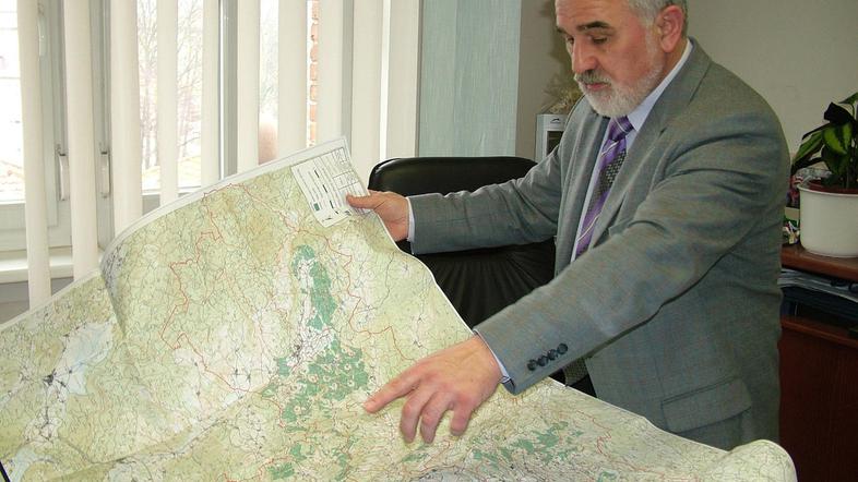 “Centra ne bomo umeščali v prostor s silo, temveč le s soglasjem lokalne skupnos