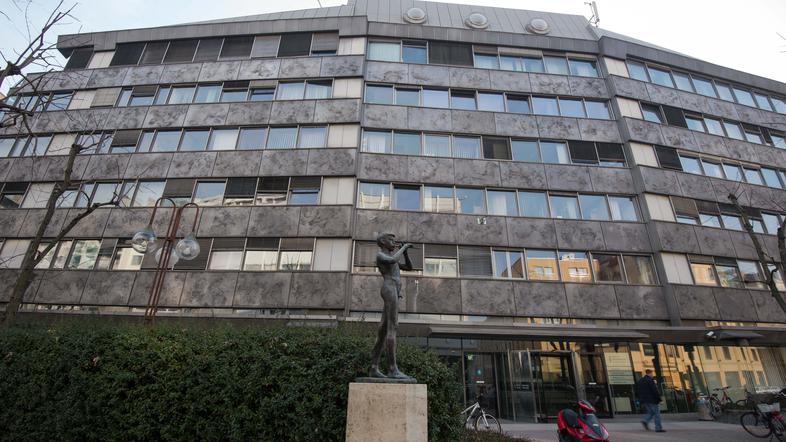 Novice: Informativni program RTV Slovenija zapušča še en znan obraz