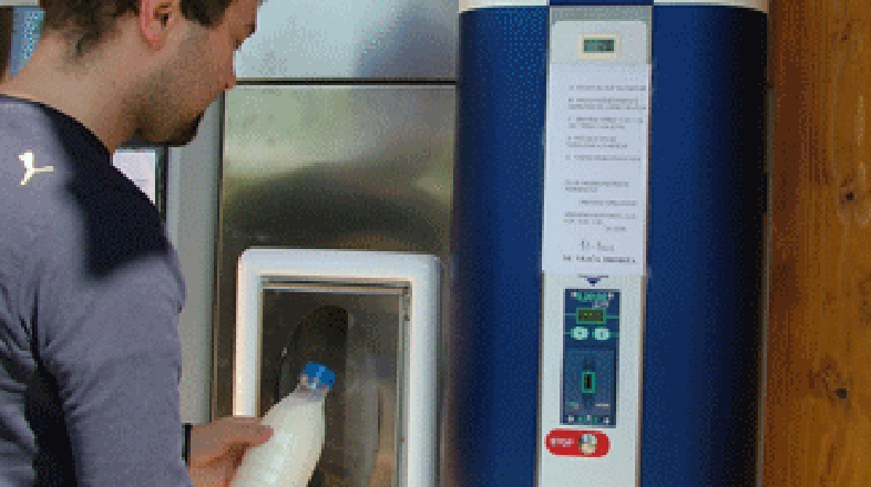 V Postojni mlekomat že stoji. Prihodnji teden ga dobi Ajdovščina, v roku enega m