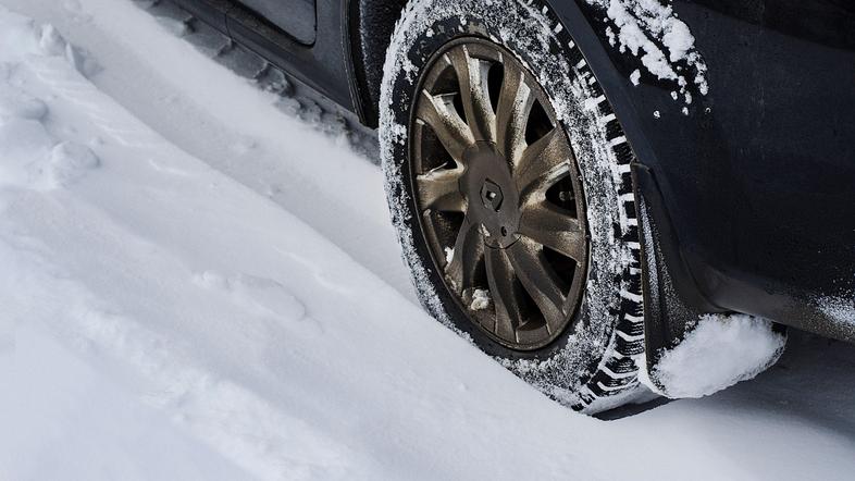 avto sneg zima
