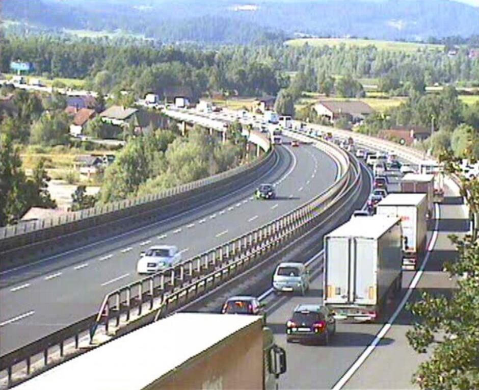 Avtocesta | Avtor: PIC: A1/E61/E70 Ljubljana - Koper, viadukt Verd, pogled proti Ljubljana