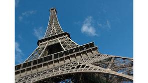 Ena izmed osrednjih tarč napadov naj bi bil tudi Pariz. (Foto: Reuters)