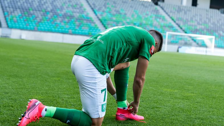 olimpija stadion zelenica luka menalo