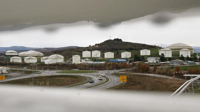 Prodaja Instalacije se nadaljuje. Družba bo letos sicer imela dobrih pet milijon