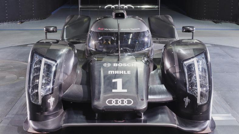 Audi R18