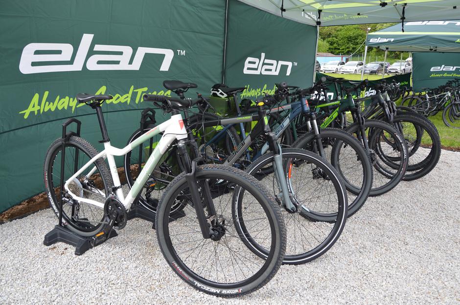 Elan kolesa kolo | Avtor: Andrej Leban