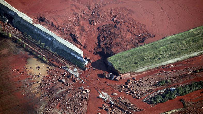 Madžarska, Kolontar, strupena brozga, naravna nesreča