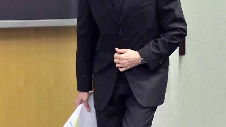 Cvikl je dejal, da v Slovenijo ni prišel zgolj zaradi zaslišanja. (Foto: Anže Pe