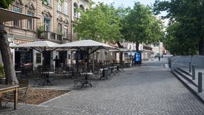 Petkovškovo nabrežje