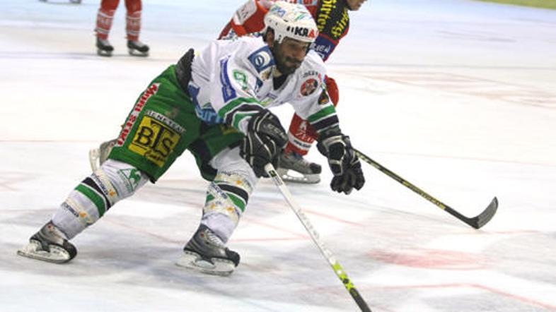 Ralpf Intranuovo je dosegel prvi zadetek po poškodbi (za Olimpijo proti Celovcu)