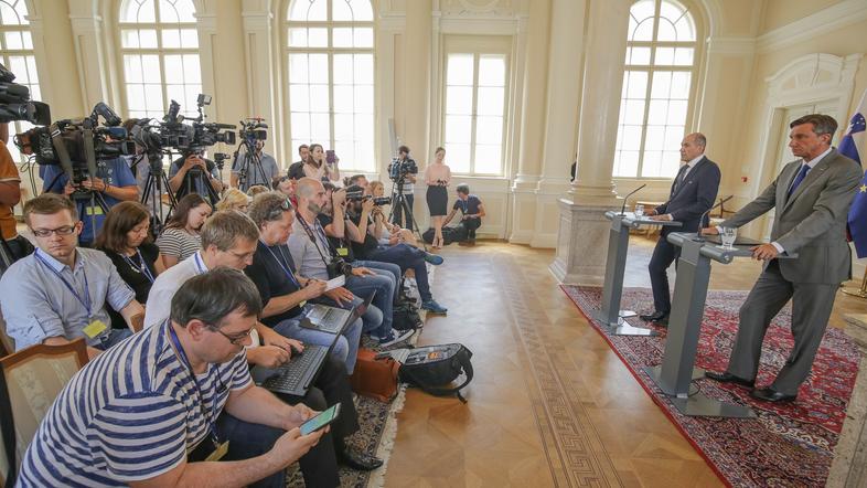 Janez Janša, Borut Pahor in novinarji