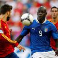 Pique Balotelli Španija Italija Gdansk Euro 2012