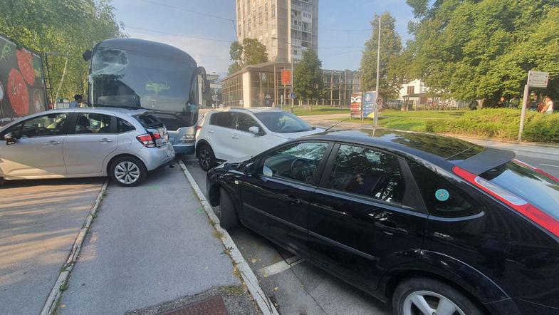 Avtobus  nesreča