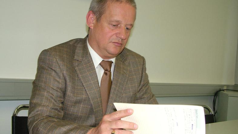 Iztok Perenič je povedal, da so preiskavo šikaniranja na Občini Postojna začeli 