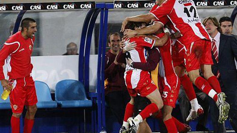 Almeria je Realu preprečila, da bi na vrhu lestvice ujel Barcelono.