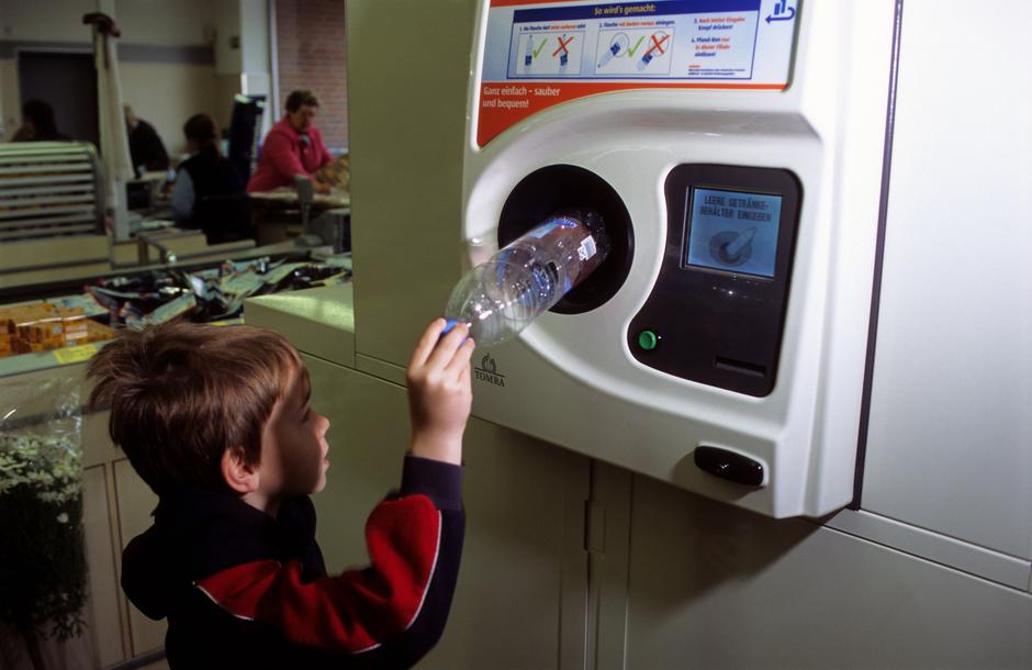 vračanje plastenk | Avtor: Profimedia