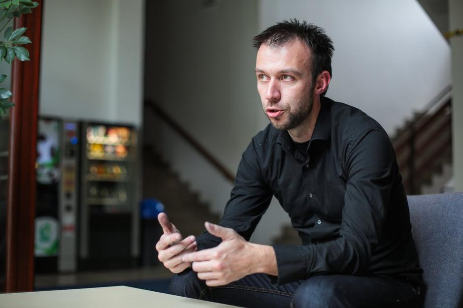 Zavod 404 | Avtor: Saša Despot