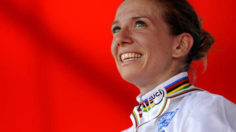 Tatiana Guderzo se je takole veselila naslova svetovne prvakinje v cestni preizk