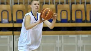 Davis Bertans, prvi trening Olimpije